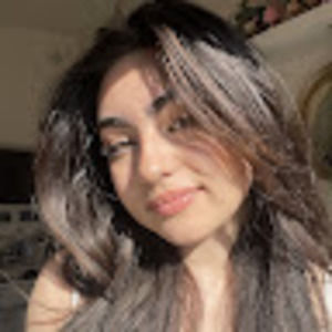 Meet your Posher, Chloe